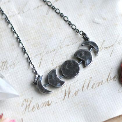 Lost Moon Hanging Gothic Retro Necklace..
