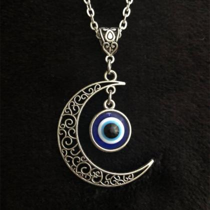 Filigree Moon Turkey Demon Eye Necklace 18 Inch..