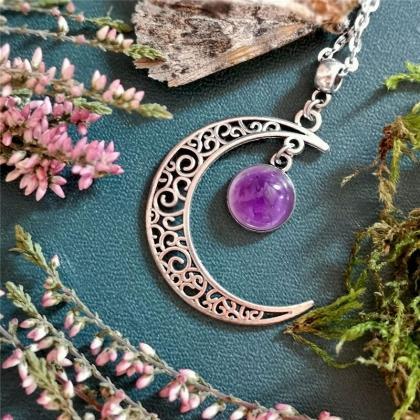 Witch Goth Crescent Moon Necklace Dark Style..