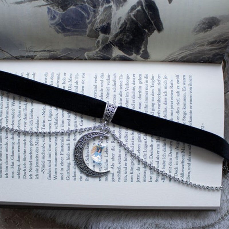 Brand Filigree Crescent Moon And Crystal Pendant Black Korean Velvet Choker Necklace Collier Bijoux Gifts For Women Girls