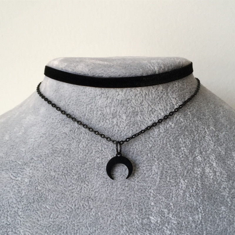 Gothic Black Moon Charm Necklace Mysterious Velvet Collar Fashion Witch Jewelry Gift Emo Personality Crescent Jewelry