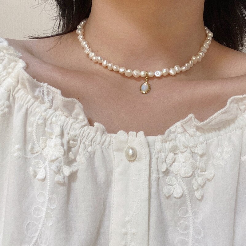 Vintage Moonstone Irregular Shaped Baroque Imitation Pearl Necklace For Women Clavicle Chain Jewelry Accessories