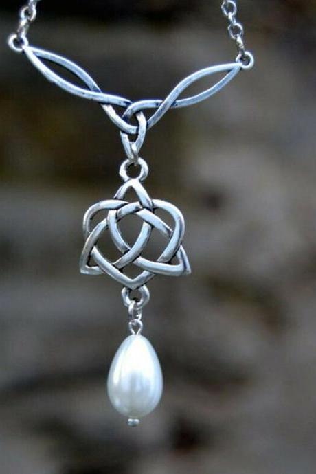 Viking Irish Celtic Crystal Wicca Triquetra Necklace Amulet Religious Jewelry Viking Necklace Fashion Women Gifts